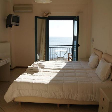 Aparthotel Gorgones, Sea-Front, Great View Kardamyli Exteriér fotografie