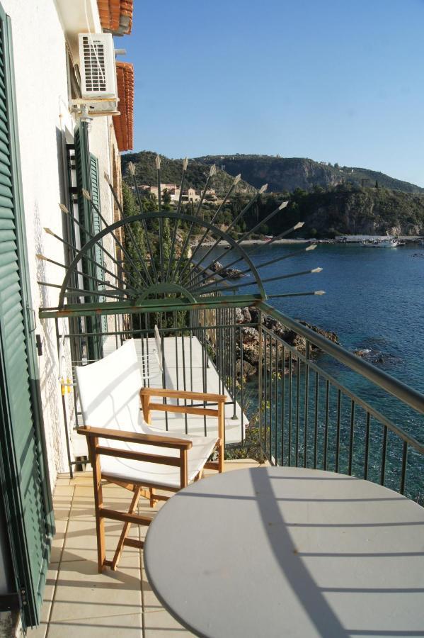 Aparthotel Gorgones, Sea-Front, Great View Kardamyli Exteriér fotografie