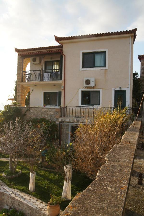 Aparthotel Gorgones, Sea-Front, Great View Kardamyli Exteriér fotografie