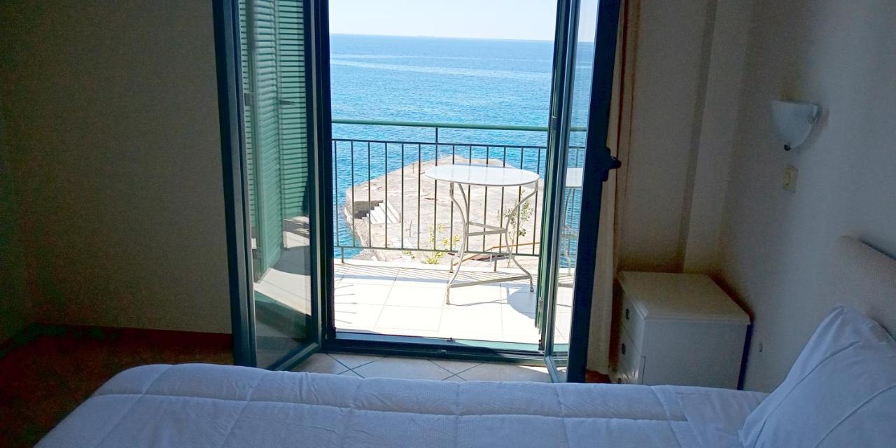 Aparthotel Gorgones, Sea-Front, Great View Kardamyli Exteriér fotografie