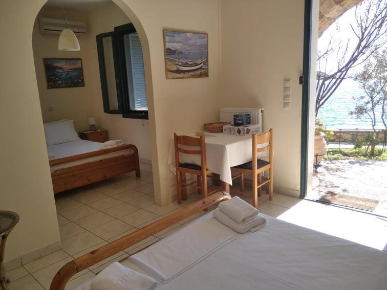 Aparthotel Gorgones, Sea-Front, Great View Kardamyli Exteriér fotografie